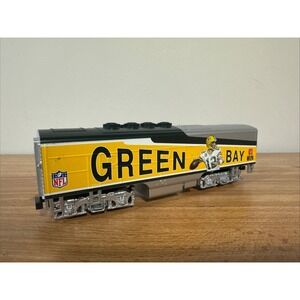 Hawthorne Village NFL Aaron Rodgers Green Bay Packers Locomotive HO Model Train
